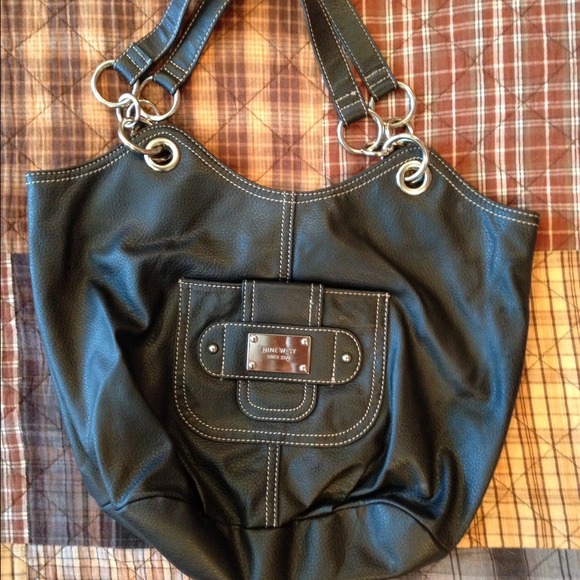 👜NINE WEST👜 - Picture 2 of 4