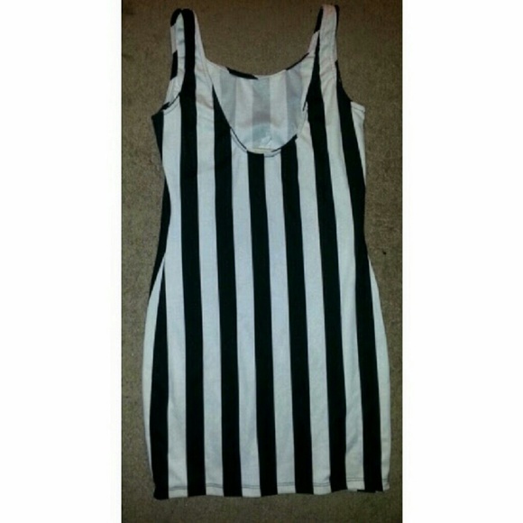 Black and White Stripped Bodycon Dress