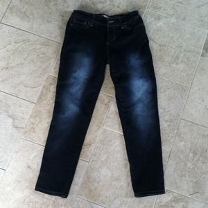 Express capri dark wash jeans