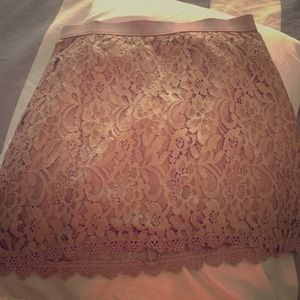 Pink lace American Eagle skirt !