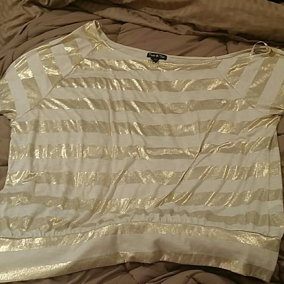 Twist Tees gold off the shoulder top