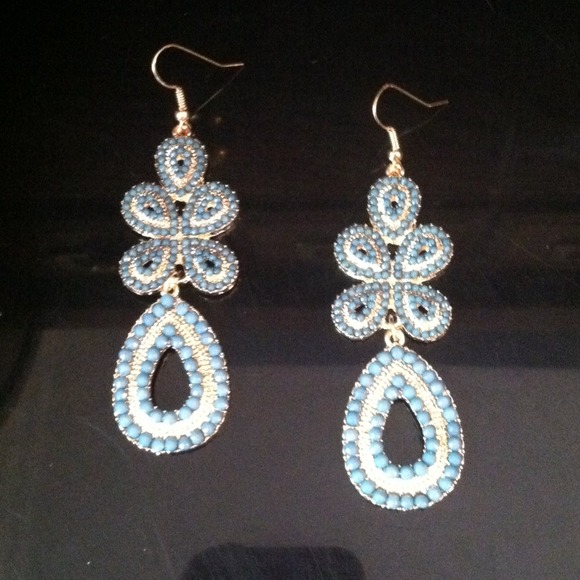 Stella & Dot earrings