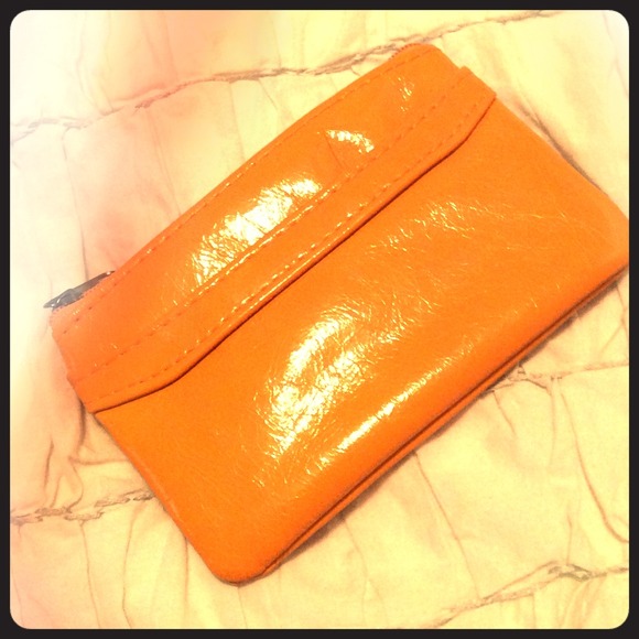 I am selling this for $5.00 - Picture 1 of 1