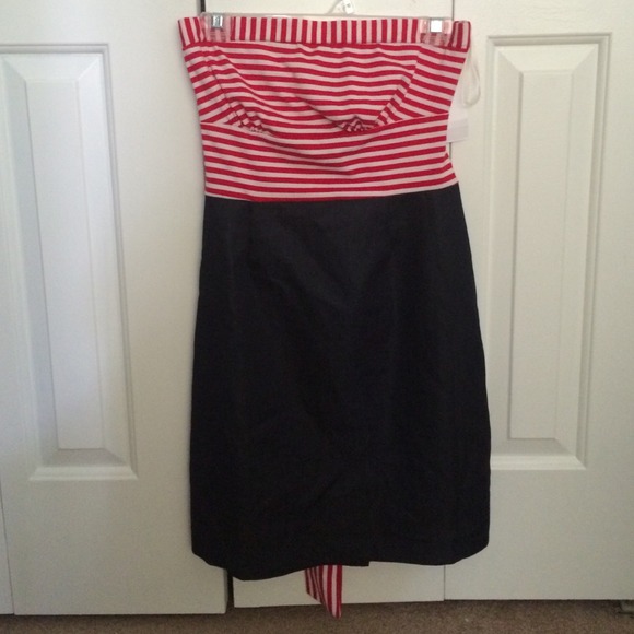 Red white and blue dress - Picture 3 of 4