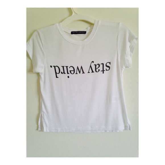 ❤️ Brandy Melville ❤️ Carolina Stay Weird Top