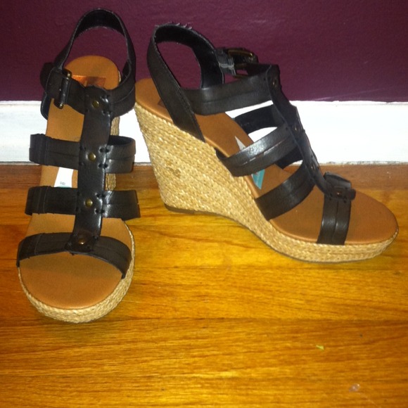 Dolce Vita black wedge