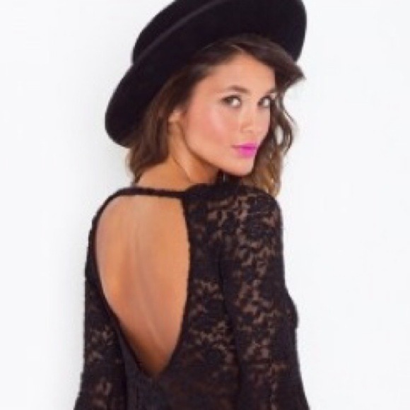 Nasty Gal flowy lace dress!!