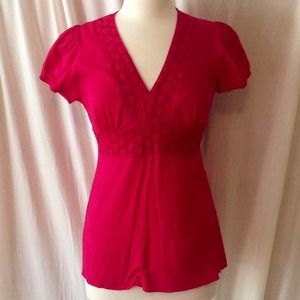 Fuchsia v neck