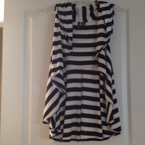 Black and white tank top Cardigan
