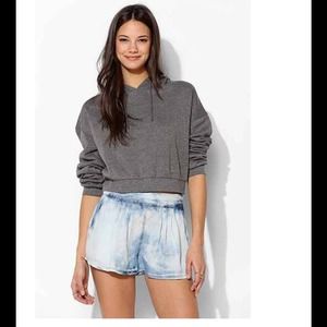 Urban Outfitters Acid Wash Pull-On Chambray Short