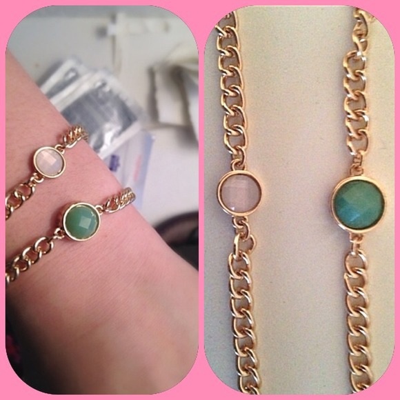 ❤️ SOLD IN BUNDLE ❤️Double gold chain BRACELET - Picture 1 of 1