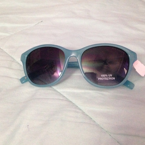 Tommy hilfiger sunglasses