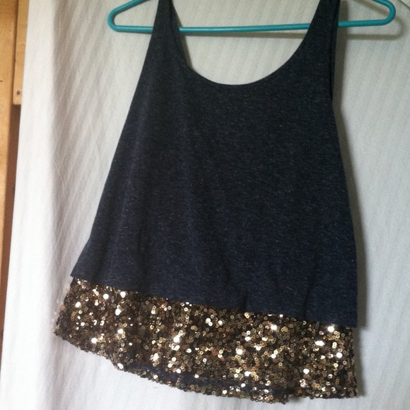 Mudd tank top with sequins