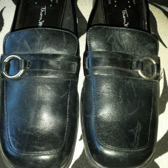 Dress shoes