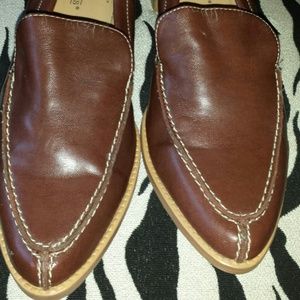 Dress shoes