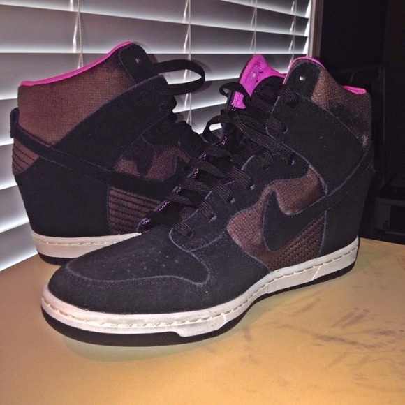 Nike Sky Hi Dunk Wedge Sneaker😍