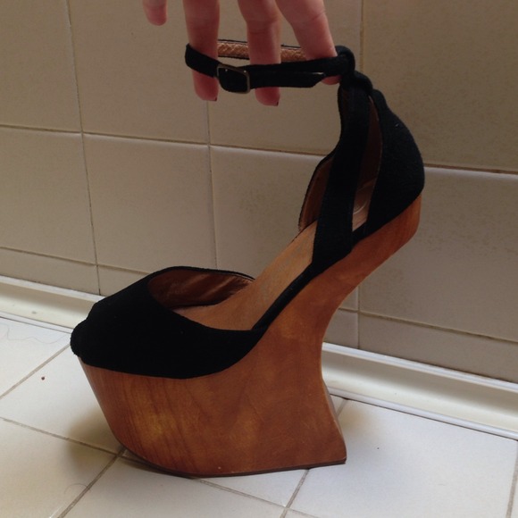 Jeffrey Campbell Heel-Less Wedge. Worn Once! - Picture 3 of 4
