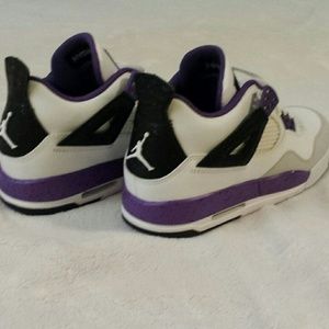 Jordan 4