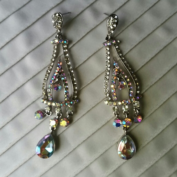 Earrings - Picture 3 of 3