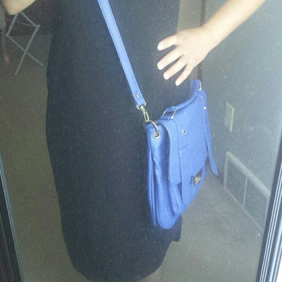 *REDUCED*Super cute! Steve Madden cross over purse - Picture 4 of 4