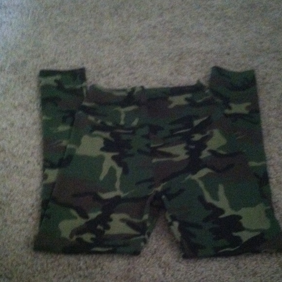 Army print leggings