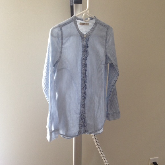 Old navy blue and white stripped top