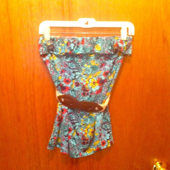 Derek Heart strapless top!
