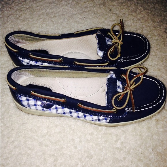 Navy blue Sperry's