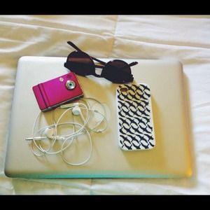 Adorable iPhone 4s case