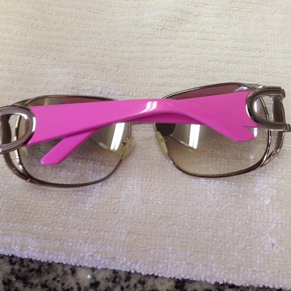 Sunglasses - Picture 2 of 3