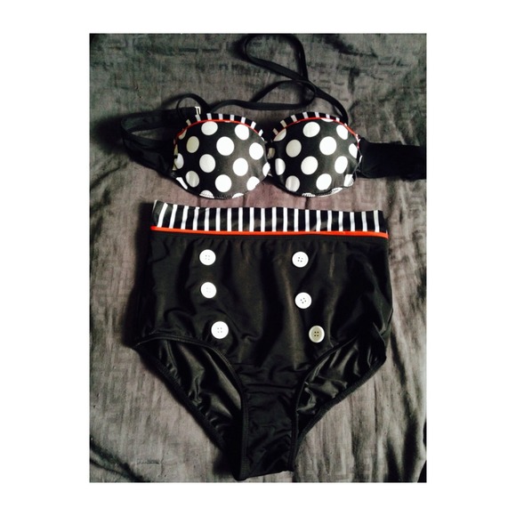 POLKA DOT BIKINI ☀️