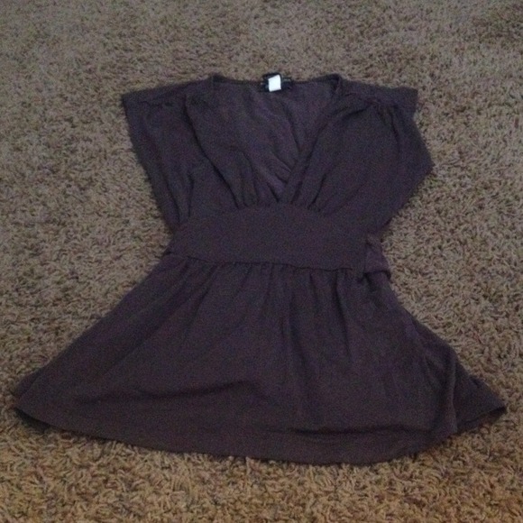 Banana Republic v-neck, strapless, tie back top.