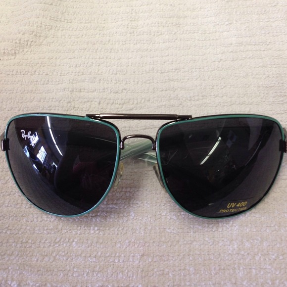 Sunglasses - Picture 1 of 2