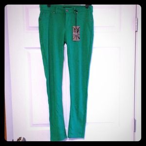 Stretchy Kelly green pant leggings - size large
