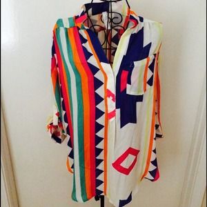 SOLD/ ⬇️⬇️NWOT Aztec Sheer Top