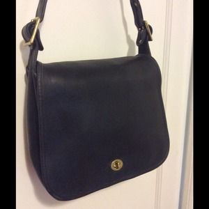 100% Authentic Black Leather Coach Handbag👜