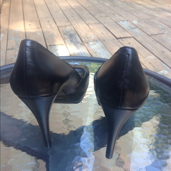 Nine West black heels - Picture 3 of 4