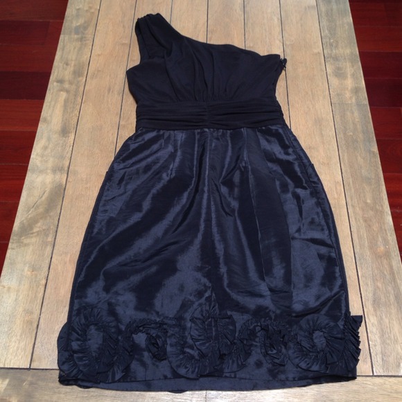 Max and Cleo BCBG Black One Strap Dress - Picture 3 of 3