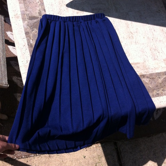 ~Vintage pleated Navy blue pin-up style skirt~