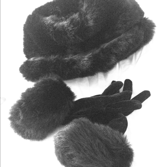 Black Russian Fur Hat & Gloves