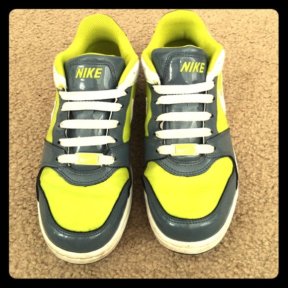 Nike air sneakers