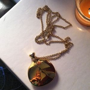 Gorgeous statement necklace