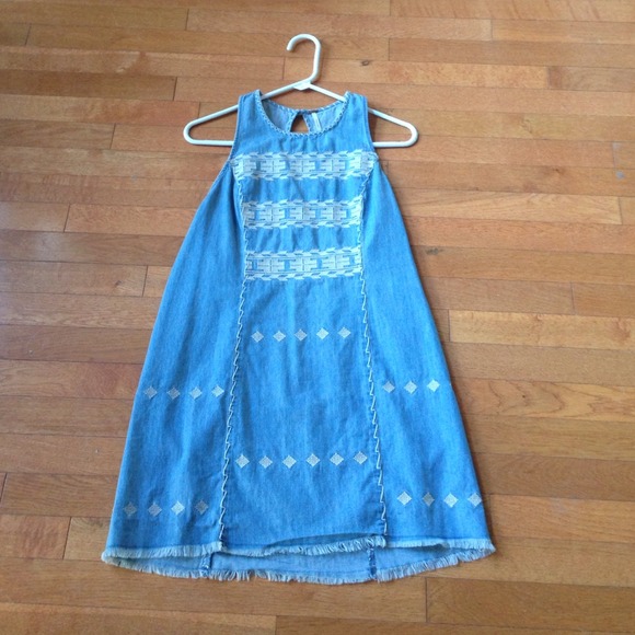 🎉HP!🎉 Free People embroidered chambray dress - Picture 3 of 3
