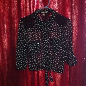 Bongo, black polka dot top