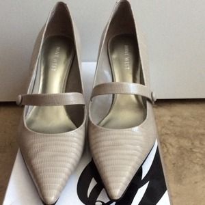 Nine West Mary Jane heels size 6.5