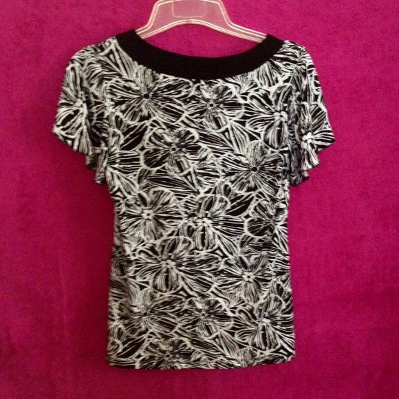 Fashion bug floral top - Picture 3 of 4