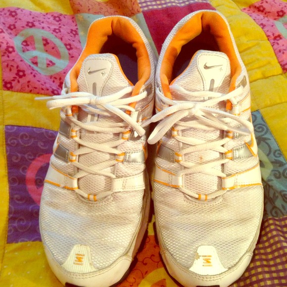 Women's Nike Shox