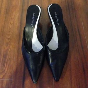 Nine West Black Low Heel