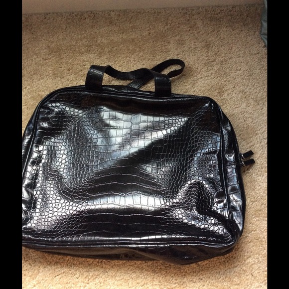 Black toiletry bag - Picture 1 of 2