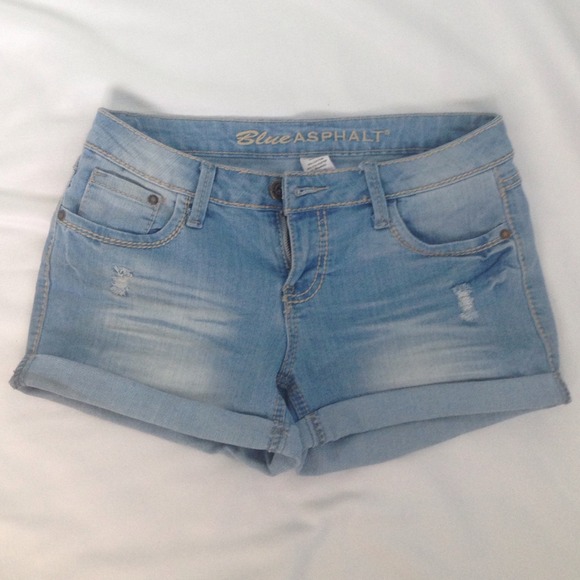 Jean Short Shorts!